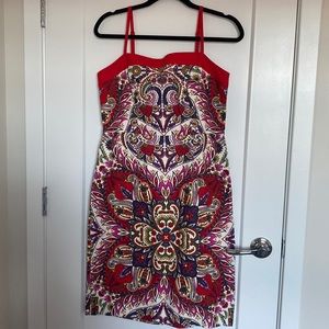 Fitted Patterned dress with back zipper and slit